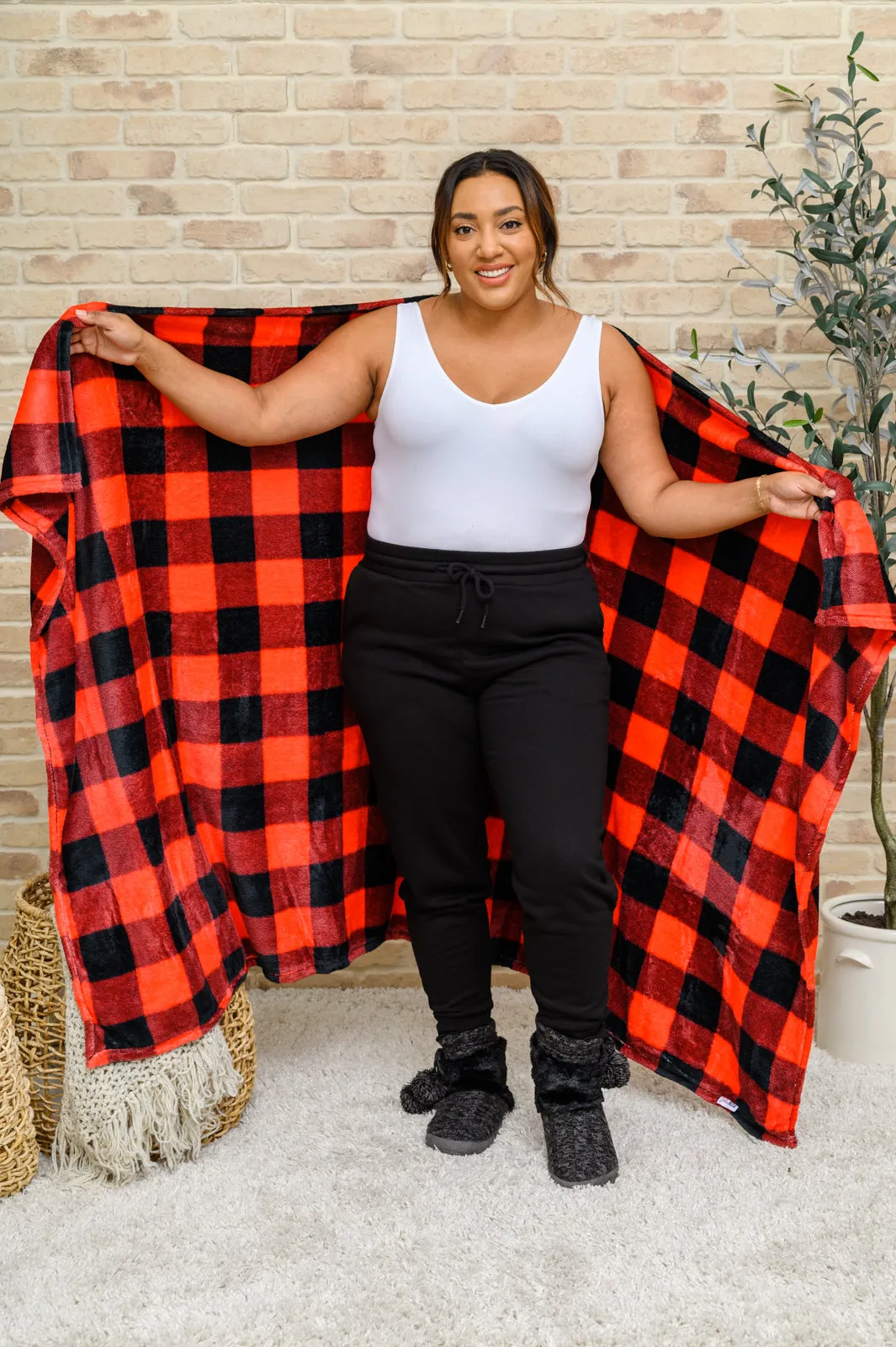 Buffalo Plaid Blanket In Red & Black