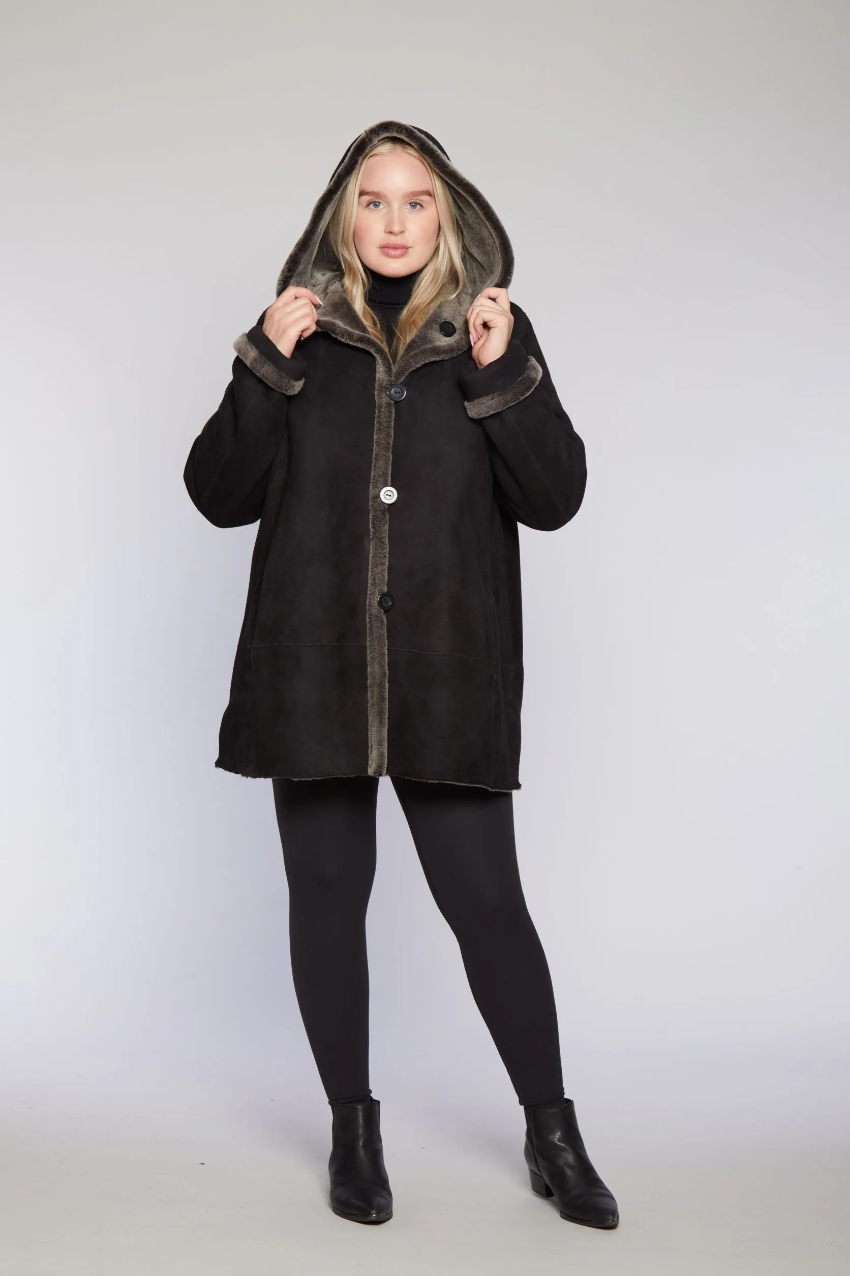 #C877HD Curve-Sizing Reversible Merino Shearling Topper