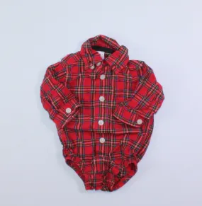 CARTERS RED PLAID ONESIE NB EUC