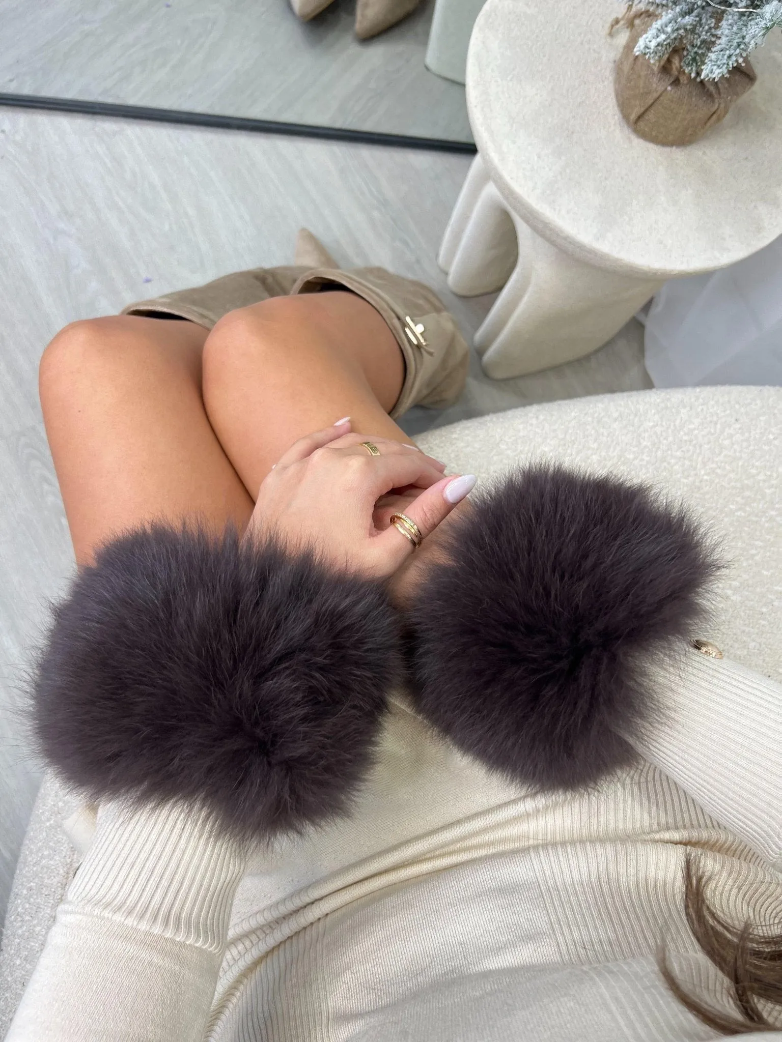 Chocolate Snap Band Luxury Fur Cuffs