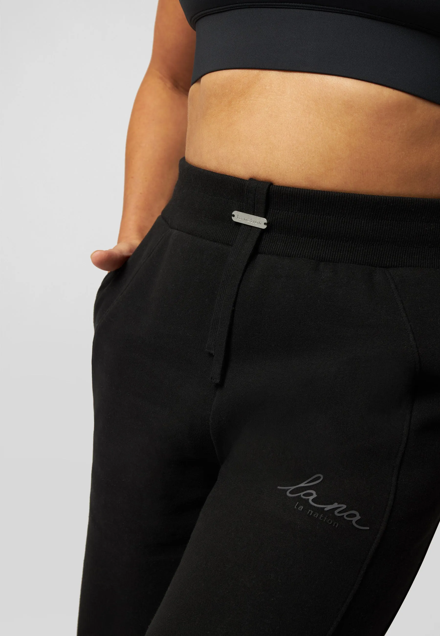 Essential Oversized Cuffed Jogger - Black