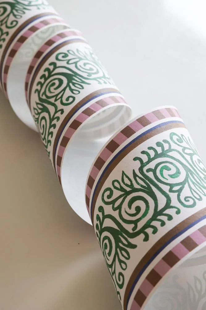 Green & Pink Patterned Border Wallpaper