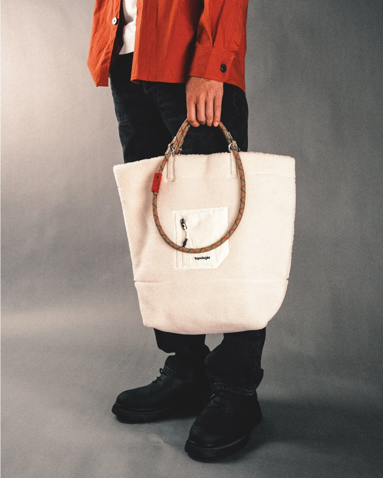 Loop Tote / Fleece / Black  / 10mm Orange Patterned