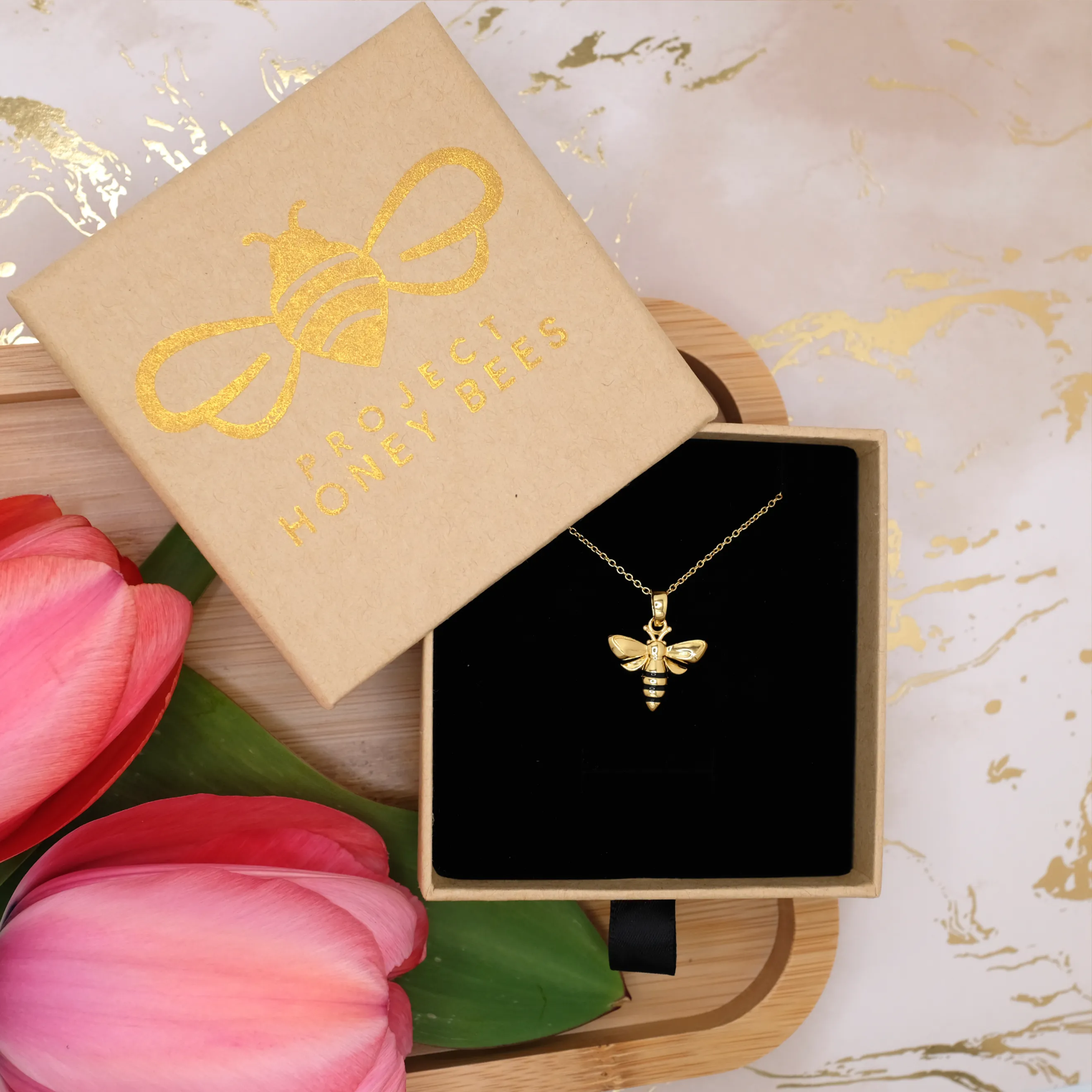 Luxury Queen Bee Necklace Gold *NEW* (Ships 5/1)