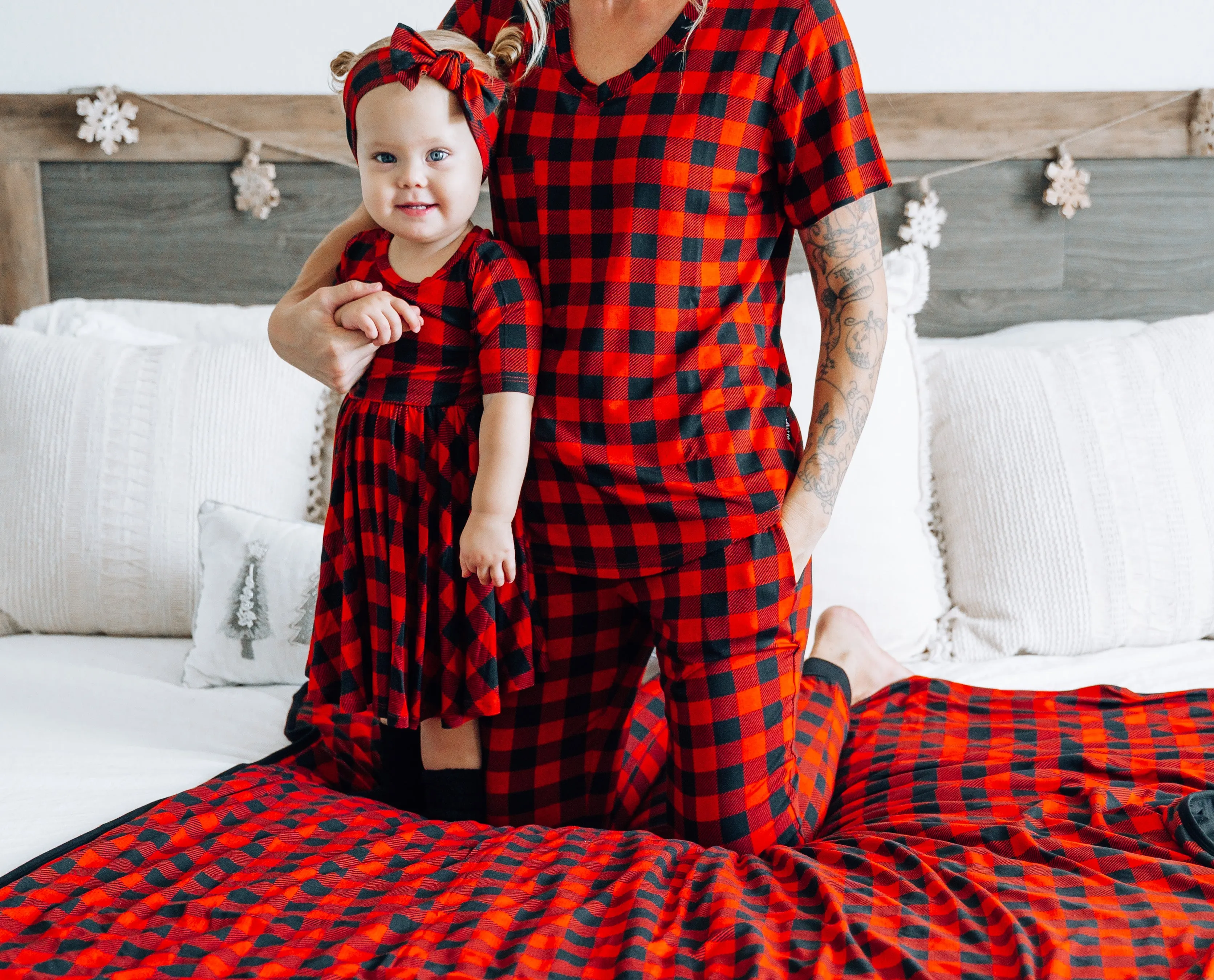 MAMA V-NECK- Red Buffalo Plaid