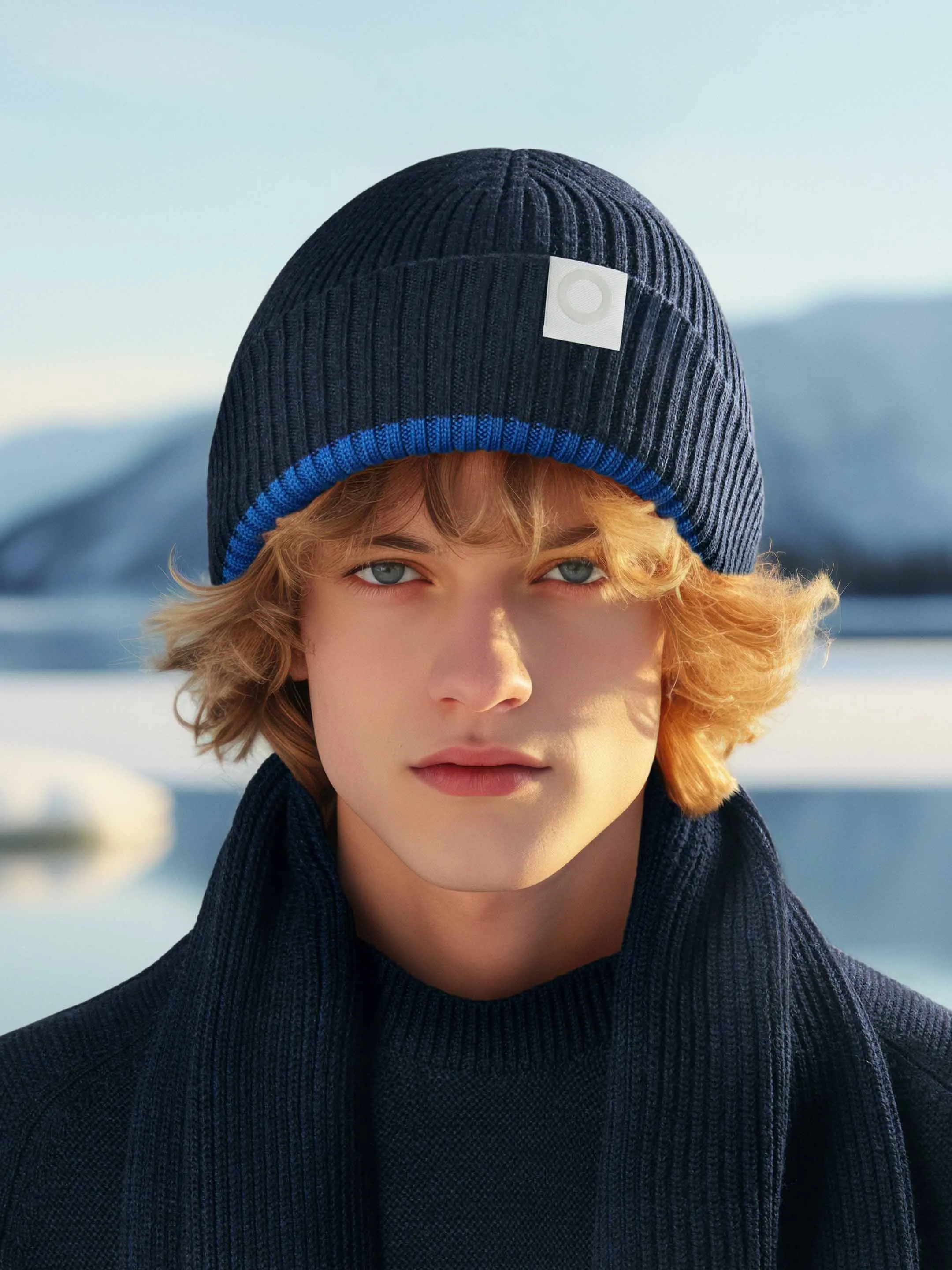 The Reversible Beanie - Pacific Blue